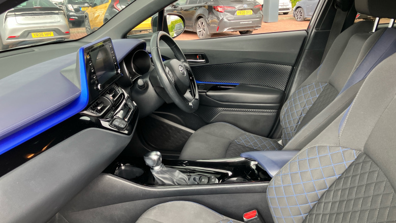 Toyota C-HR 1.8 Hybrid Dynamic 5dr CVT Hybrid Hatchback